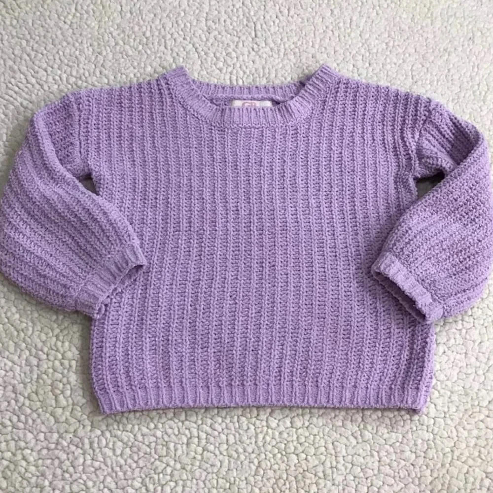 GB Girls Gianni Bini Lavender Knit Pullover Sweater
Size XS 4 / 5 Extra… - Picture 9 of 12